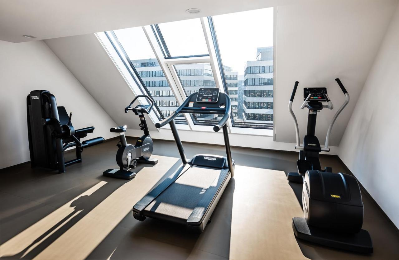 Mooons Vienna Hotel ภายนอก รูปภาพ