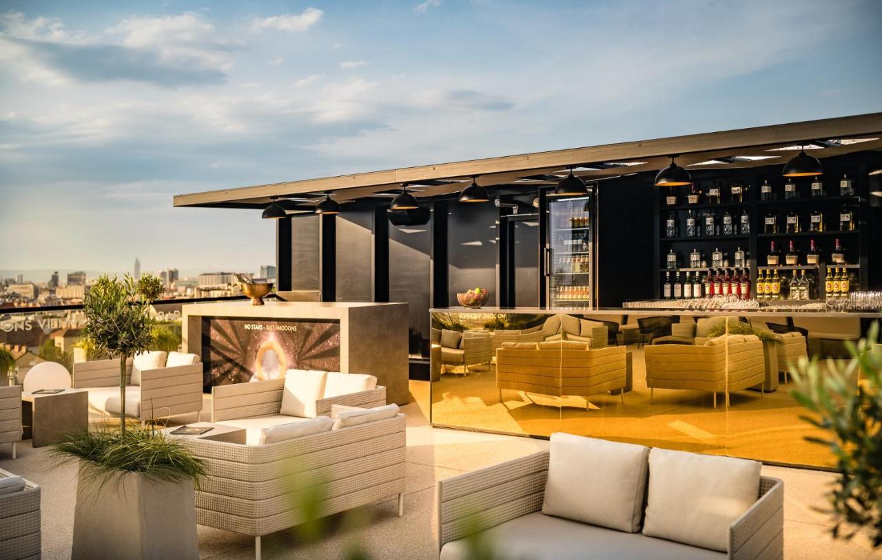 Mooons Vienna Hotel ภายนอก รูปภาพ